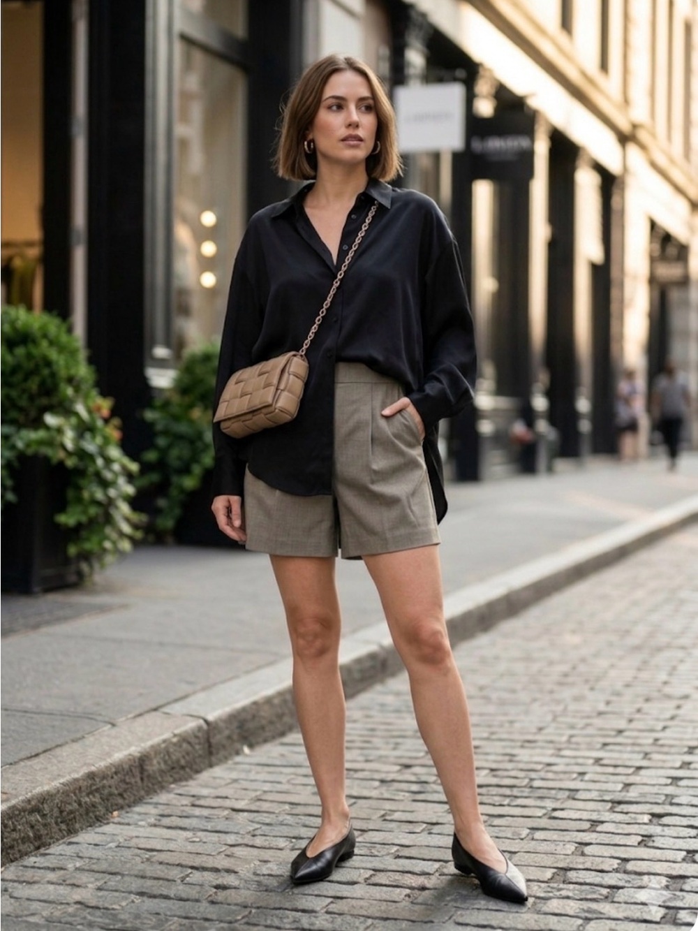 Wilfred Aritzia Effortless Shorts in Ashy Taupe